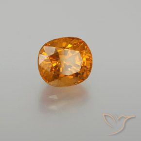 Saphir Orange foncé naturelle ovale, 3.07 ct, VS