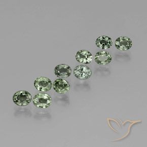 Shop natural 6.44ct Vert forêt léger Saphir gems, ovale, from Madagascar at GemSelect. In stock, global shipping!