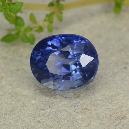 Saphir Bleu Barbeau naturelle ovale, 3.38 ct, VS