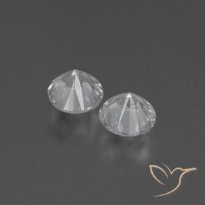Shop natural 0.78ct Blanc clair Saphir gems, Tour, from Madagascar at GemSelect. In stock, global shipping!