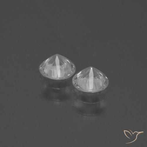 Shop natural 0.79ct Blanc clair Saphir gems, Tour, from Madagascar at GemSelect. In stock, global shipping!