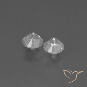 Shop natural 0.82ct Blanc clair Saphir gems, Tour, from Madagascar at GemSelect. In stock, global shipping!