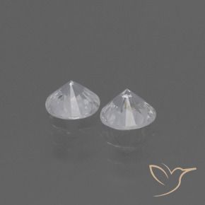Shop natural 0.81ct Blanc clair Saphir gems, Tour, from Madagascar at GemSelect. In stock, global shipping!