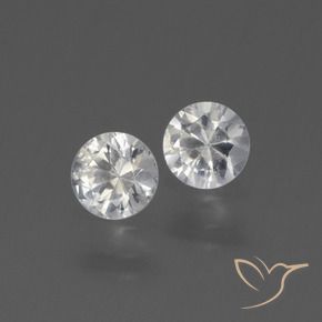 Shop natural 0.76ct Blanc clair Saphir gems, Tour, from Madagascar at GemSelect. In stock, global shipping!