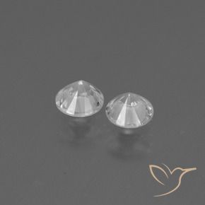 Shop natural 0.72ct Blanc clair Saphir gems, Tour, from Madagascar at GemSelect. In stock, global shipping!
