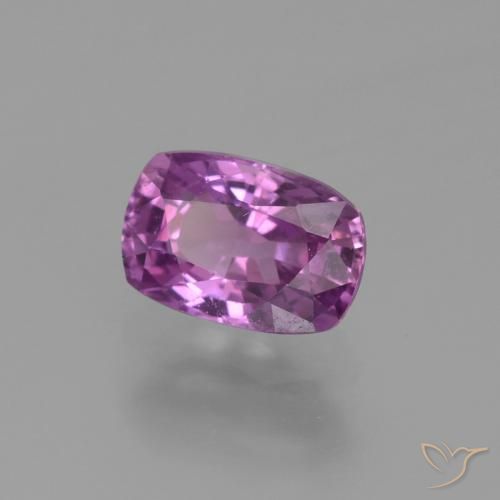 Saphir Pourpre moyen naturelle Coussin, 1.59 ct, VS