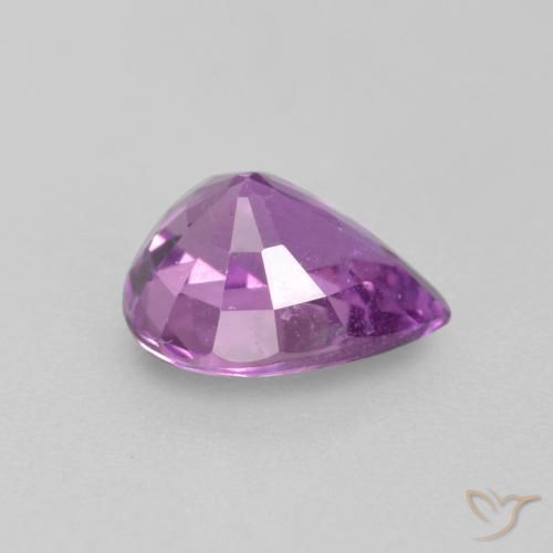 Saphir Pourpre moyen naturelle En forme de poire, 0.98 ct, VS
