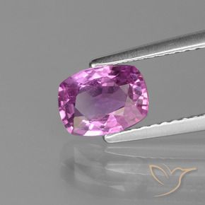 Saphir Pourpre moyen naturelle Coussin, 1.35 ct, VS