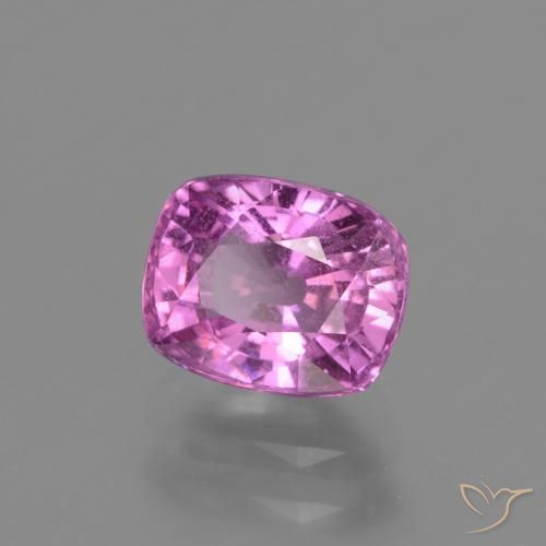Saphir Pourpre moyen naturelle Coussin, 1.54 ct, VS