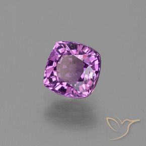 Saphir Pourpre moyen naturelle Coussin, 1.44 ct, VS