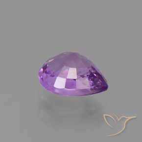 Saphir Pourpre moyen naturelle En forme de poire, 1.34 ct, VS