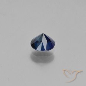 Saphir Bleu foncé naturelle Tour, 0.65 ct, VS