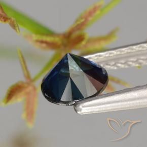 Saphir Bleu marine naturelle Tour, 0.66 ct, VVS