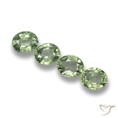 3.47ctw Naturel Vert moyen Saphir, ovale, VVS-VS