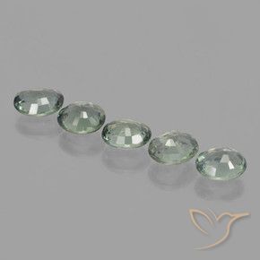 Shop natural 3.85ct Vert chaud Saphir gems, ovale, from Tanzanie at GemSelect. In stock, global shipping!
