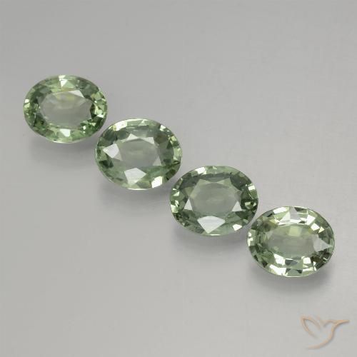 2.80ctw Naturel Medium Light Green Saphir, ovale, VVS-VS