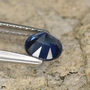 Saphir Bleu foncé naturelle Tour, 0.58 ct, VVS-VS