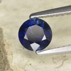 Saphir Bleu foncé naturelle Tour, 0.60 ct, VVS-VS