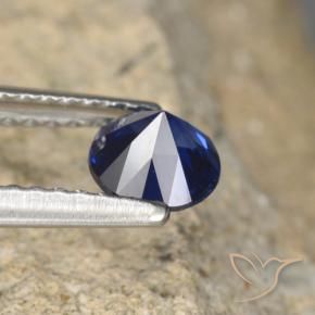 Saphir Bleu marine naturelle Tour, 0.64 ct, VVS