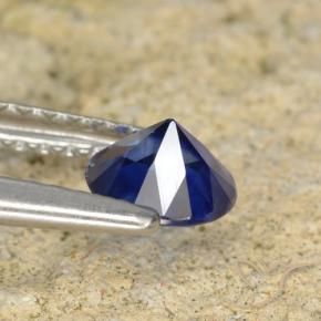 Saphir Bleu foncé naturelle Tour, 0.57 ct, VS