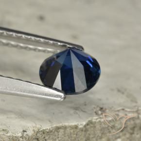 Saphir Bleu crépuscule naturelle Tour, 0.73 ct, VVS-VS