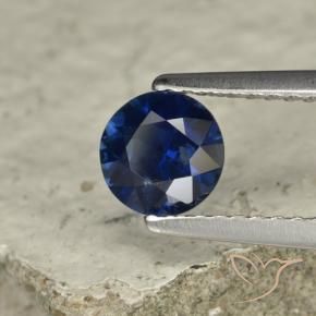 Saphir Bleu foncé naturelle Tour, 0.74 ct, VVS-VS