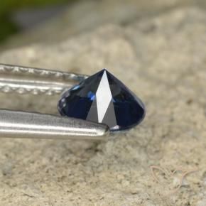 Saphir Bleu foncé naturelle Tour, 0.62 ct, VVS