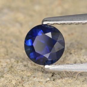 Saphir Bleu foncé naturelle Tour, 0.62 ct, VVS-VS