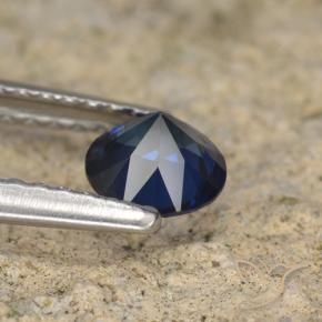 Saphir Bleu foncé naturelle Tour, 0.58 ct, VVS