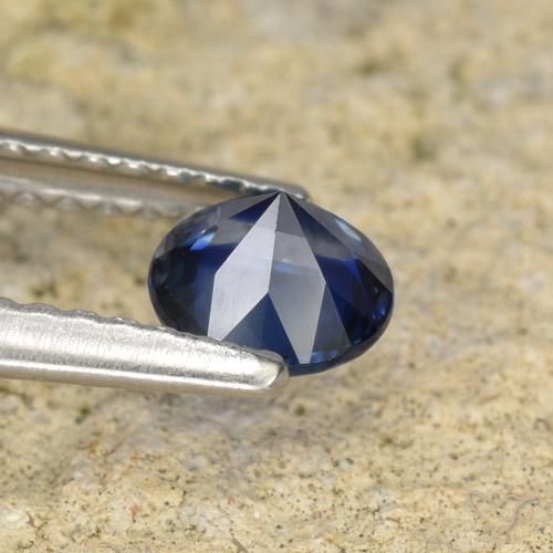 Saphir Bleu crépuscule naturelle Tour, 0.64 ct, VVS