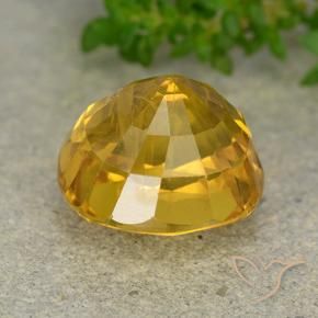 Saphir Doré foncé naturelle ovale, 8.35 ct, VS-SI