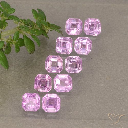 Shop natural 1.48ct Rose pourpre royal léger Saphir gems, Octogone / coupe Émeraude, from Tanzanie at GemSelect. In stock, global shipping!