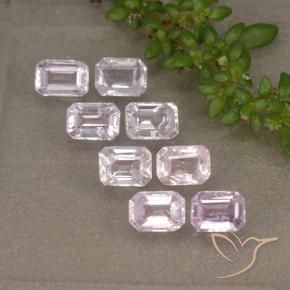 Shop natural 2.14ct Ton rose très clair Saphir gems, Taille émeraude, from Tanzanie at GemSelect. In stock, global shipping!