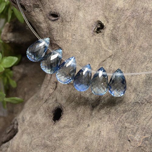 2.86ctw Naturel Bleu clair Saphir, Briolette, VS
