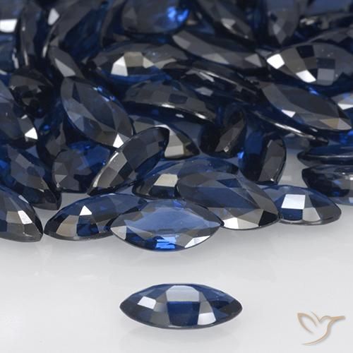 Saphir Bleu marine naturelle Marquise, 0.67 ct, VVS-VS