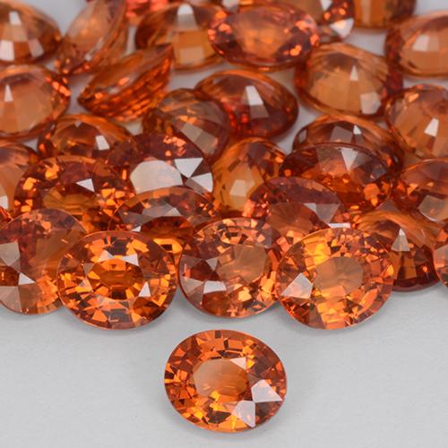 Saphir Orange rougeâtre naturelle ovale, 0.81 ct, VVS-VS