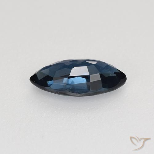 Saphir Bleu nuit naturelle Marquise, 0.70 ct, VVS