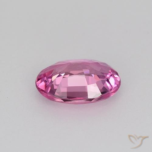 Saphir Violet Rosâtre naturelle ovale, 0.68 ct, VVS