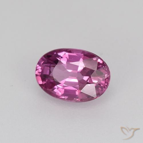 Saphir Violet rougeâtre naturelle ovale, 0.71 ct, VVS