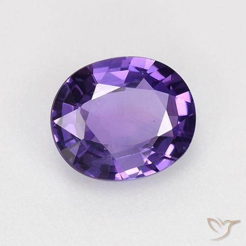 Saphir Violet moyen-foncé naturelle ovale, 0.74 ct, VVS-VS