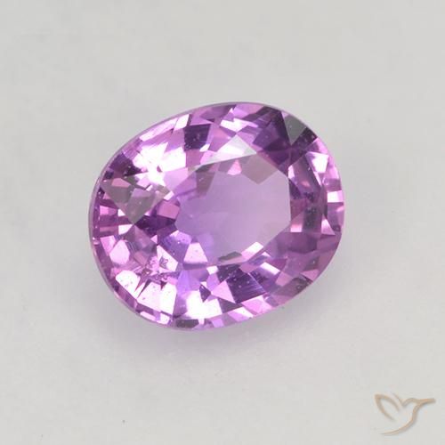 Saphir Violet moyen naturelle ovale, 0.76 ct, VVS-VS