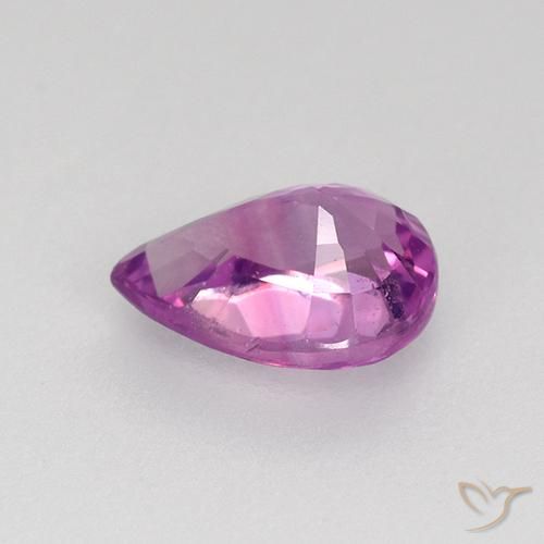 Saphir Pourpre moyen-foncé naturelle En forme de poire, 0.82 ct, VVS-VS