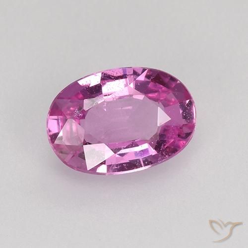 Saphir Pourpre rosâtre profond naturelle ovale, 0.64 ct, VVS-VS