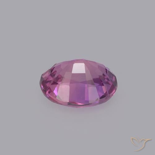 Saphir Pourpre rosâtre profond naturelle ovale, 0.86 ct, VVS-VS