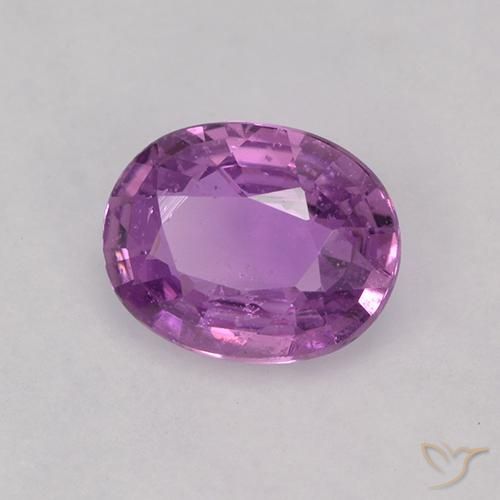Saphir Pourpre électrique naturelle ovale, 0.83 ct, VS
