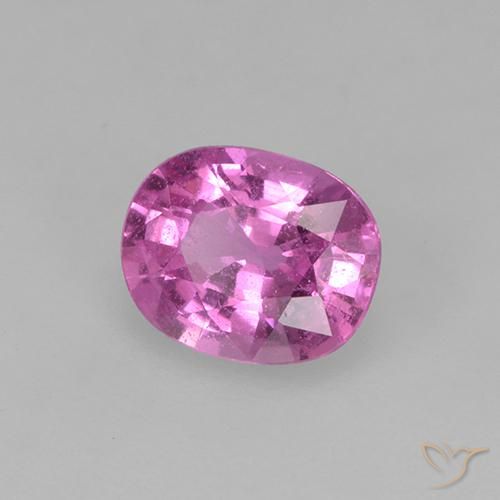 Saphir Pourpre rosâtre profond naturelle ovale, 0.78 ct, VVS-VS