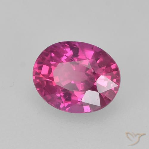 Saphir Pourpre moyen naturelle ovale, 0.47 ct, VS