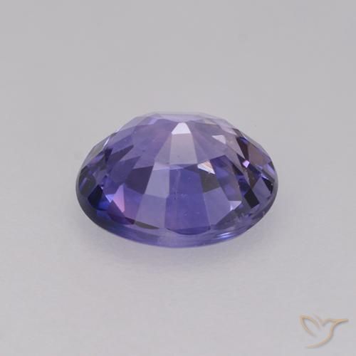 Saphir Violet aubergine naturelle ovale, 0.76 ct, VS
