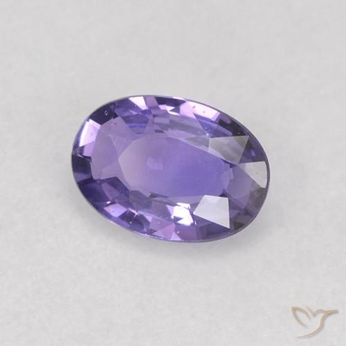 Saphir Violet foncé naturelle ovale, 0.50 ct, VVS-VS