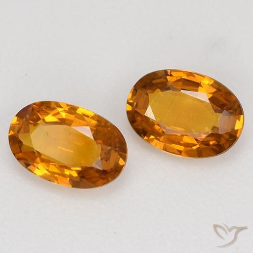 Shop natural 1.15ct Orange moyen Saphir gems, ovale, from Madagascar at GemSelect. In stock, global shipping!